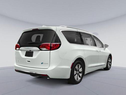 2018 Chrysler Pacifica Hybrid Limited