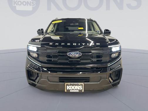 Black Metallic 2025 Ford Expedition Max Active 4x4