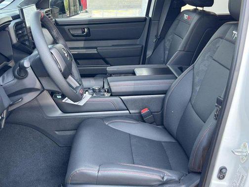 2025 Toyota Sequoia Base