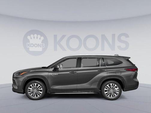 2022 Toyota Highlander Hybrid Platinum