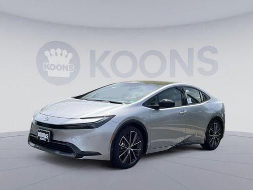 2025 Toyota Prius XLE