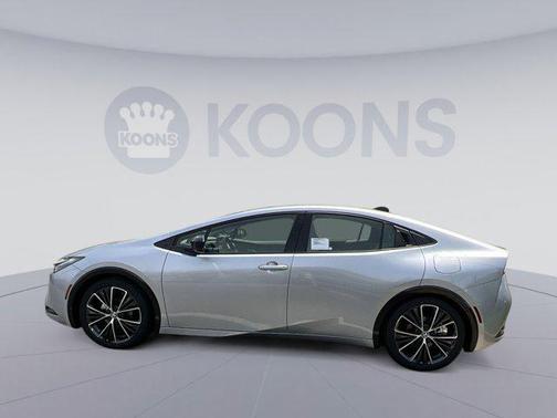 2025 Toyota Prius XLE