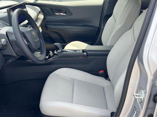 2025 Toyota Prius XLE