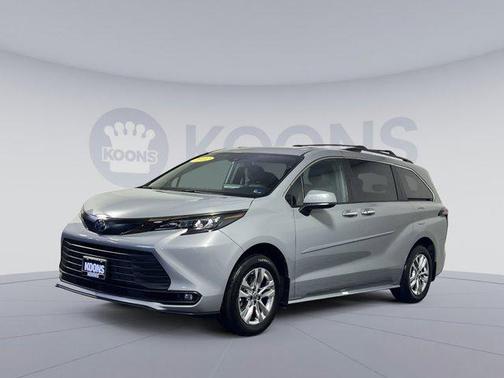 Cement 2023 Toyota Sienna Woodland Edition 7-Passenger