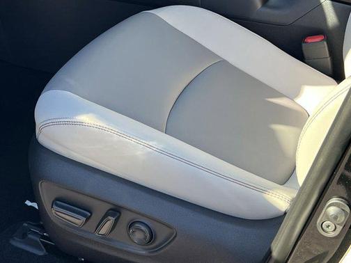 2025 Toyota RAV4 Hybrid XLE Premium