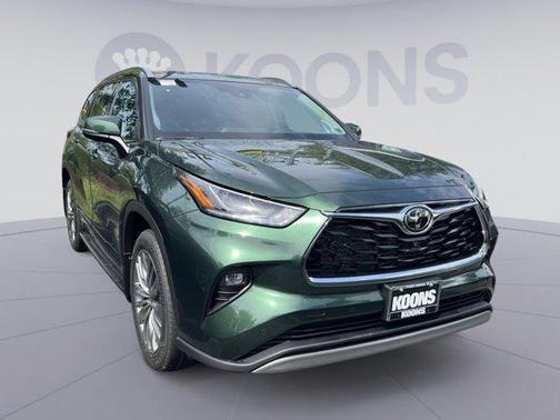 2025 Toyota Highlander Platinum