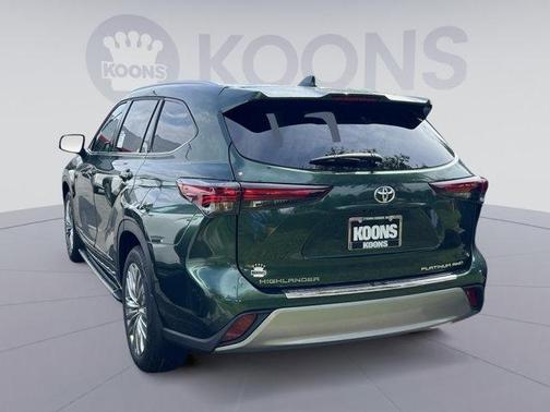 2025 Toyota Highlander Platinum