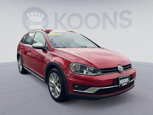 2017 Volkswagen Golf Alltrack TSI S