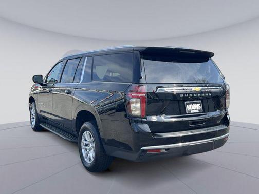 Black 2021 Chevrolet Suburban LT