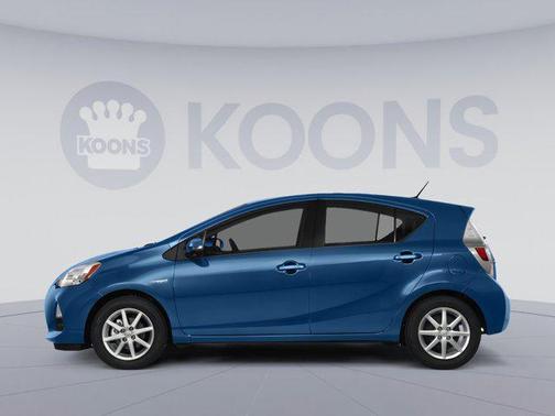 2014 Toyota Prius c Three