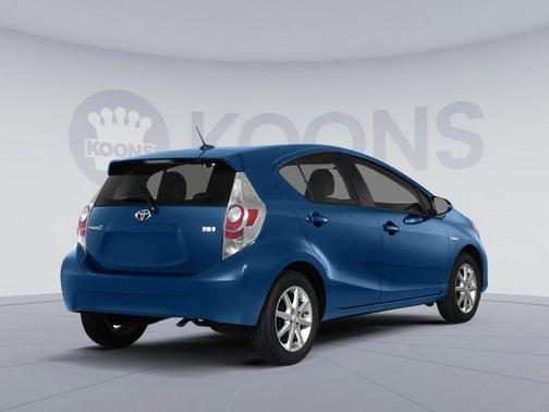 2014 Toyota Prius c Three