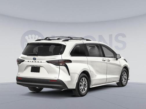 Ice Cap 2026 Toyota Sienna LE