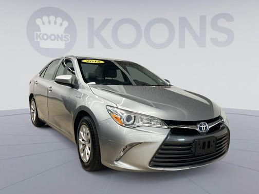 Celestial Silver Metallic 2015 Toyota Camry Hybrid LE