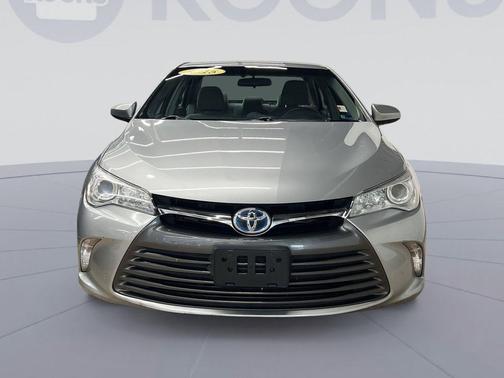 Celestial Silver Metallic 2015 Toyota Camry Hybrid LE