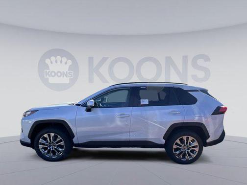 2025 Toyota RAV4 XLE Premium