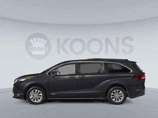 2025 Toyota Sienna XLE 7 Passenger