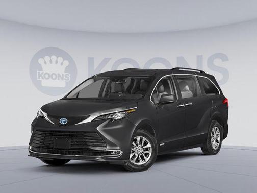 2025 Toyota Sienna XLE 7 Passenger