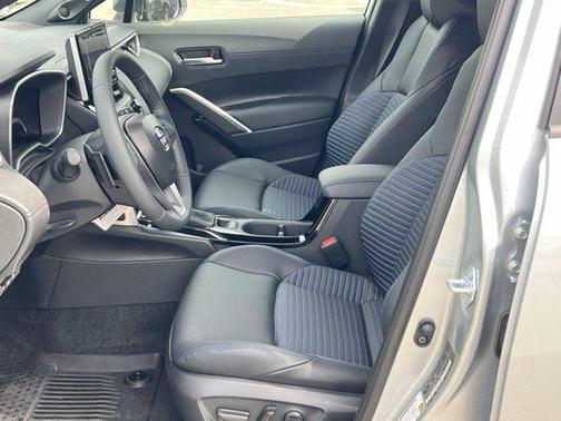 2025 Toyota Corolla Hybrid SE