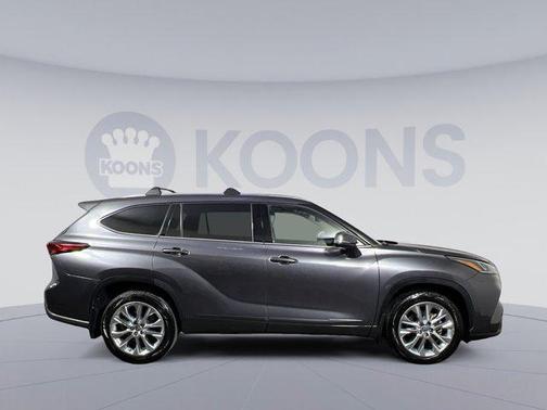 2022 Toyota Highlander Limited
