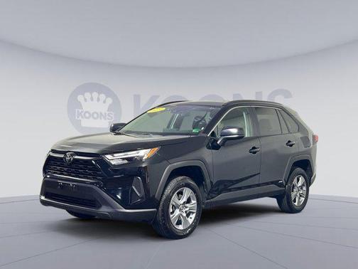 2025 Toyota RAV4 Hybrid SE