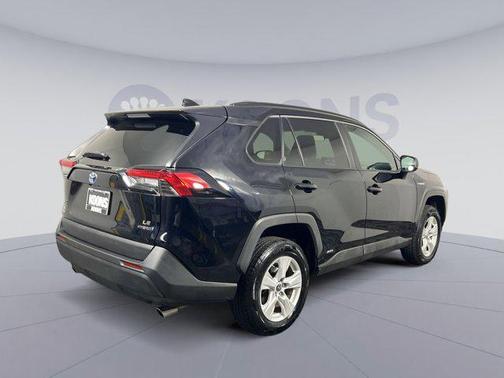 2021 Toyota RAV4 Hybrid LE