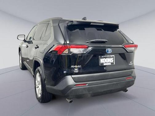 2021 Toyota RAV4 Hybrid LE