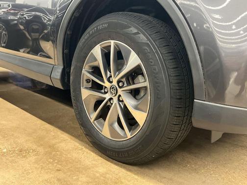 Magnetic Gray Metallic 2017 Toyota RAV4 Hybrid XLE