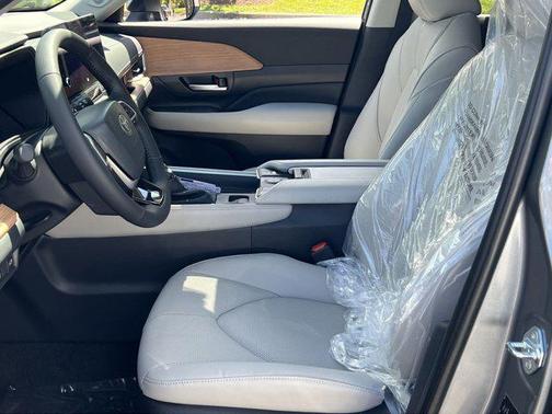 2025 Toyota Grand Highlander Limited