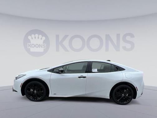 2025 Toyota Prius L