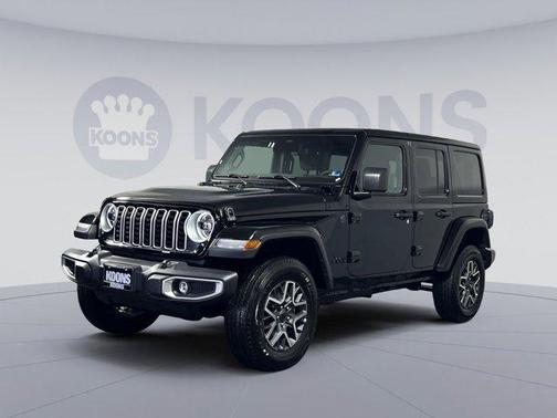 Black Clearcoat 2025 Jeep Wrangler 4-Door Sahara 4x4