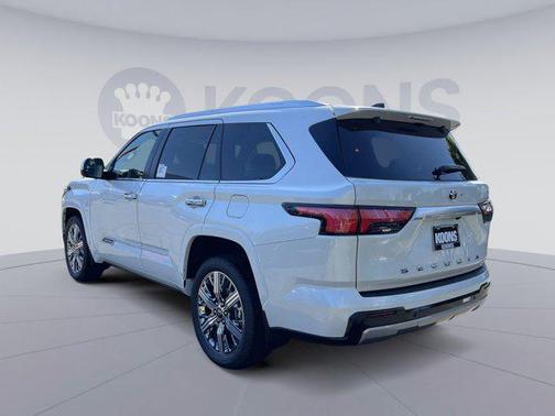 2025 Toyota Sequoia Base