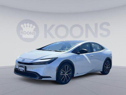 2025 Toyota Prius XLE