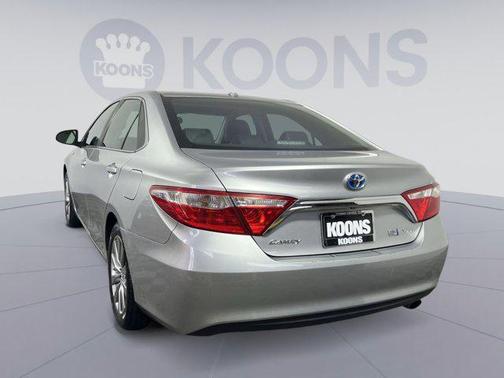 2017 Toyota Camry Hybrid XLE