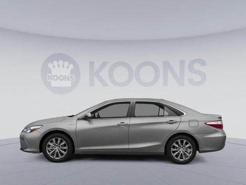 2017 Toyota Camry Hybrid XLE