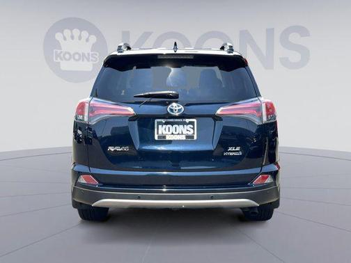 2017 Toyota RAV4 Hybrid XLE