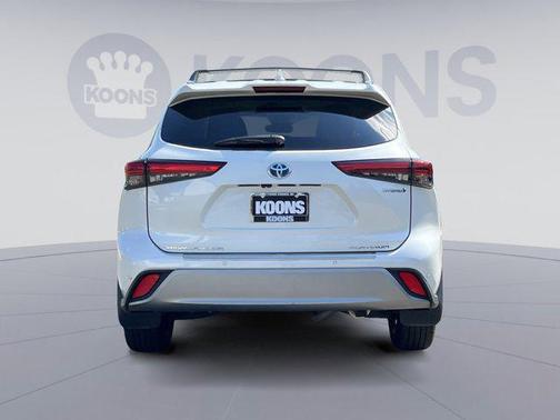 2020 Toyota Highlander Hybrid Platinum