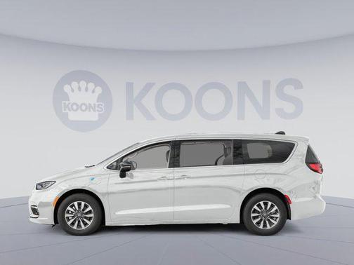 2024 Chrysler Pacifica Hybrid Select