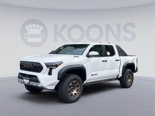 2025 Toyota Tacoma Hybrid Trailhunter