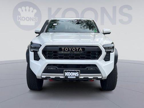 2025 Toyota Tacoma Hybrid Trailhunter