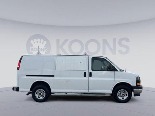 2021 GMC Savana 2500 Work Van