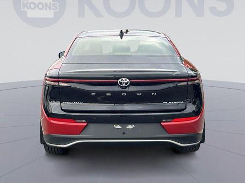 2023 Toyota Crown Platinum