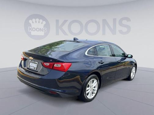 Blue Velvet Metallic 2018 Chevrolet Malibu LT