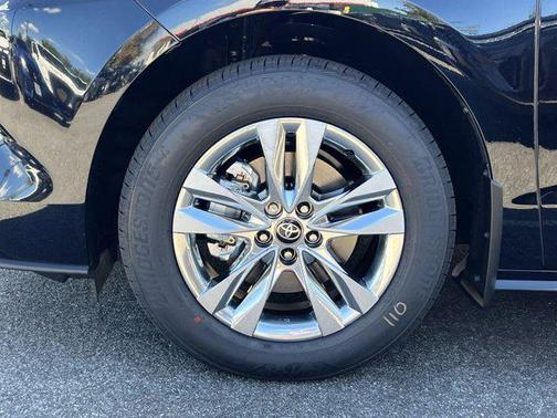2025 Toyota Sienna XLE 7 Passenger