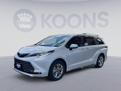 2025 Toyota Sienna Limited