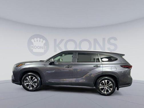 2024 Toyota Highlander Hybrid XLE