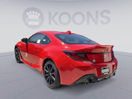 Track bRed 2026 Toyota GR86 Premium