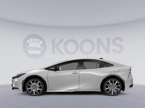 2025 Toyota Prius L