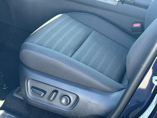 Blueprint 2026 Toyota RAV4 SE