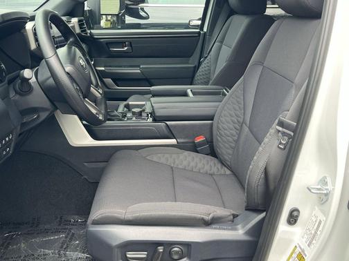 Ice Cap 2026 Toyota Tundra SR5