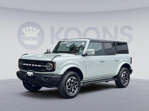 2024 Ford Bronco Outer Banks
